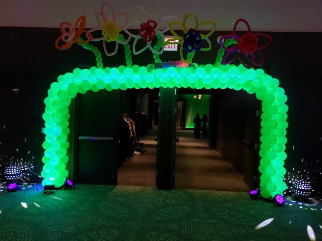 Glow In The Dark Balloon Decor - RCJuggle Entertainment